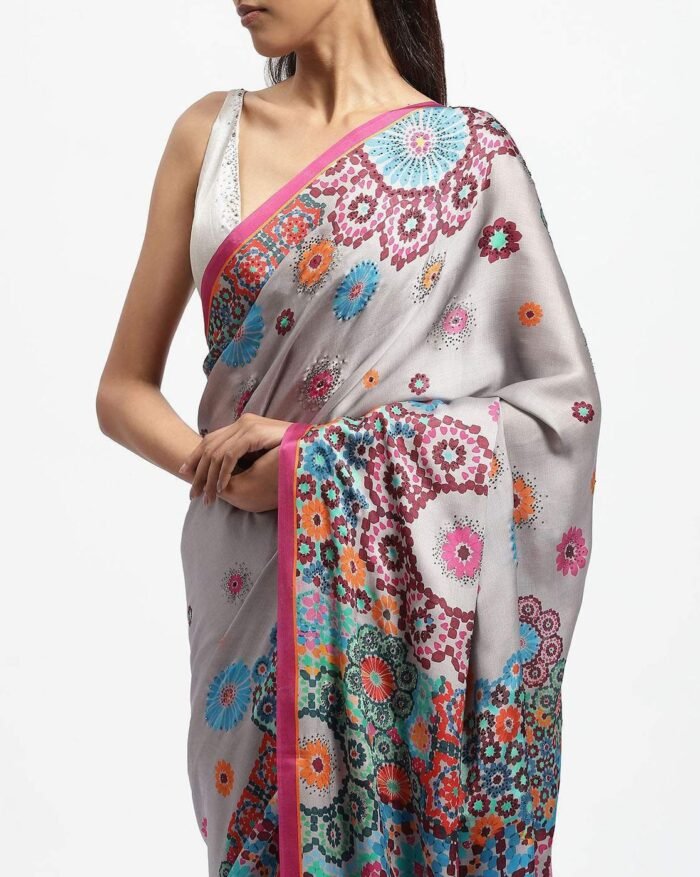 Fractal Bloom Embellished Saree - Image 4