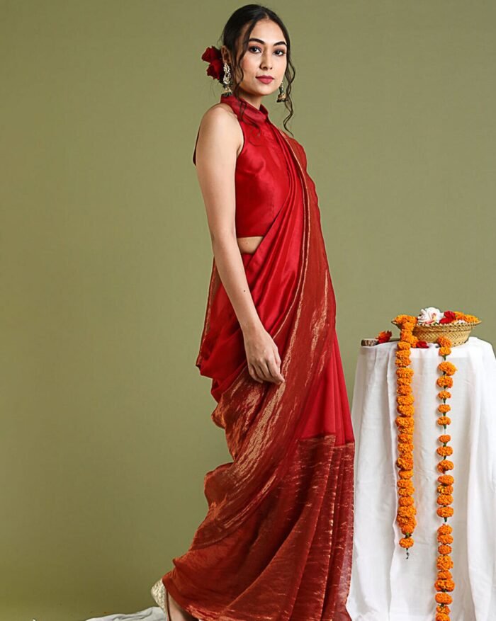 Woven Saree with Contrast Border - Image 3