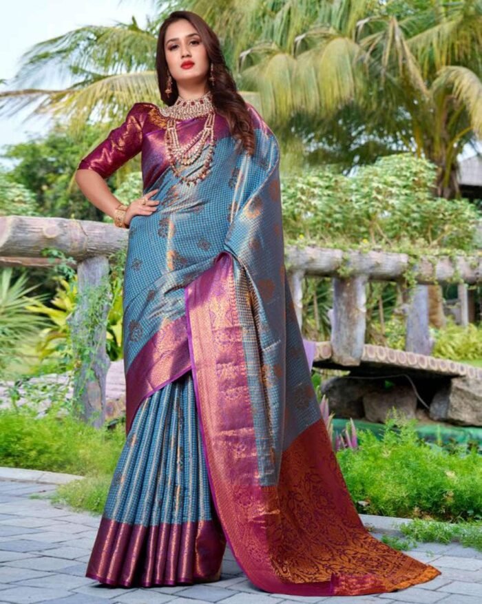 Women Jacquard Saree With Unstitched Blouse - Image 1